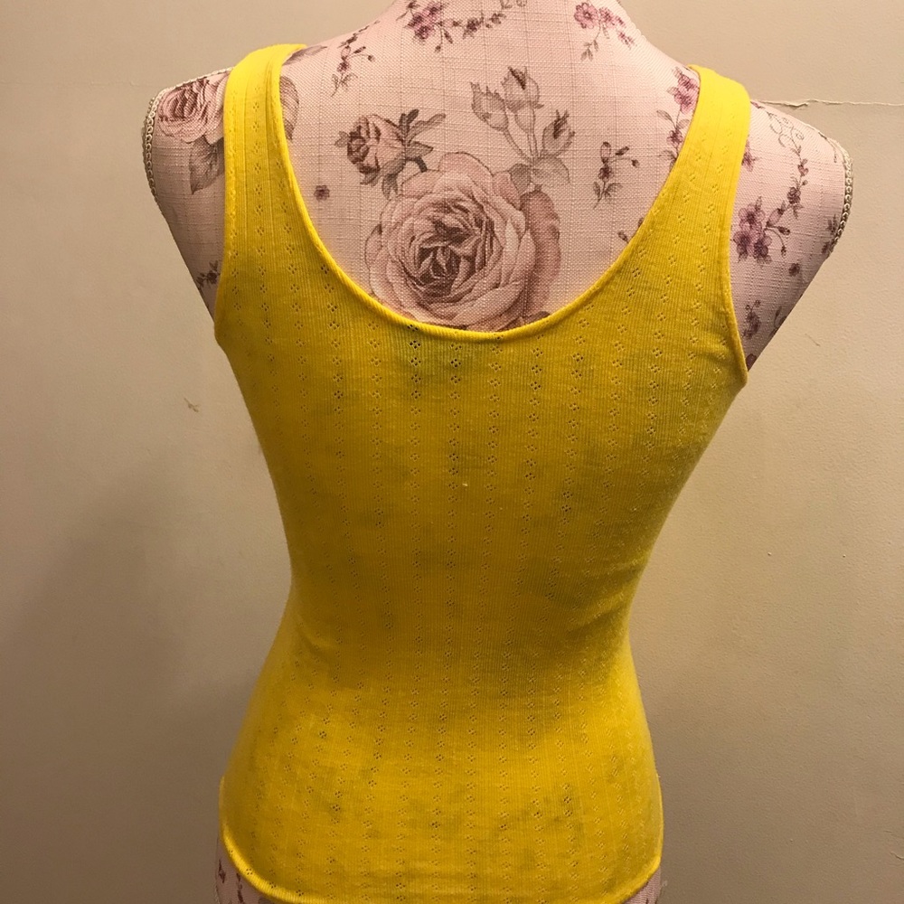 Top - Picture 4 of 5